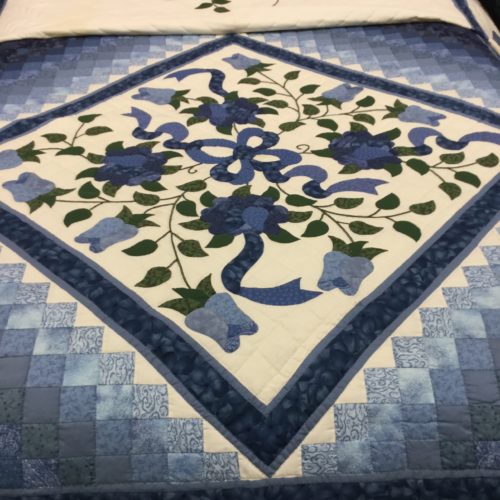 Blooming Star Quilt - Queen - Family Farm Handcrafts