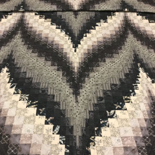 Bargello Flame Quilts - King - Family Farm Handcrafts