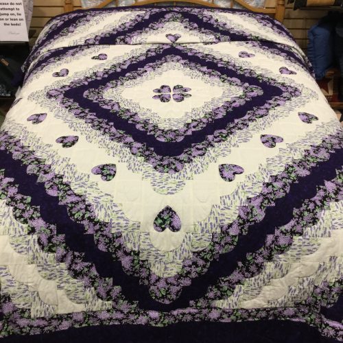 Hearts All Around Quilt - Queen - Family Farm Handcrafts