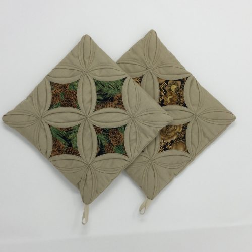 Cathedral Window Potholder-Family Farm Handcrafts