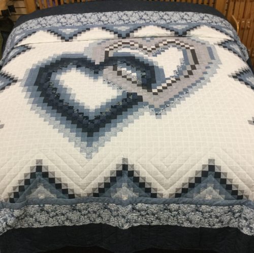 Linking Hears Quilt - King - Family Farm Handcrafts