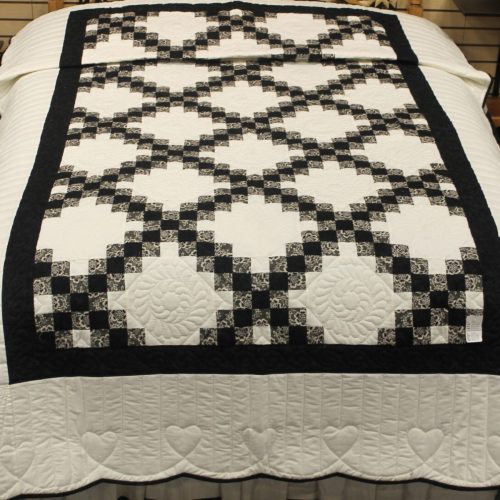 Amish twin Quilt - Irish Chain Quilt - Twin - Family Farm Quilts