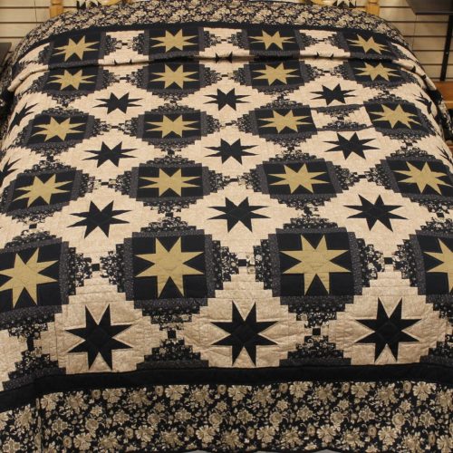 Queen sized Quilt - Eight-point Star- Family Farm Quilts
