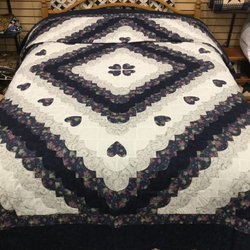 Hearts All Around Quilt-Queen-Family Farm Handcrafts