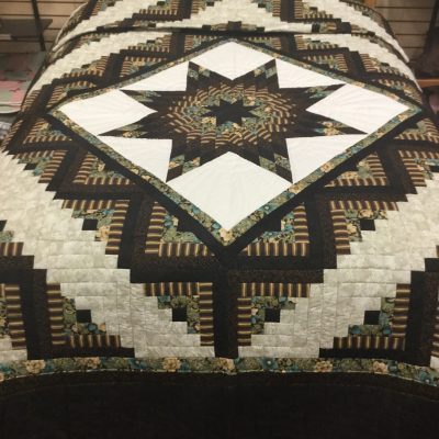 Log Cabin Lone Star Quilt-King-Family Farm Handcrafts