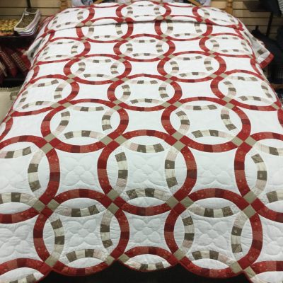 Wedding Ring Quilt-Queen-Family Farm Handcrafts